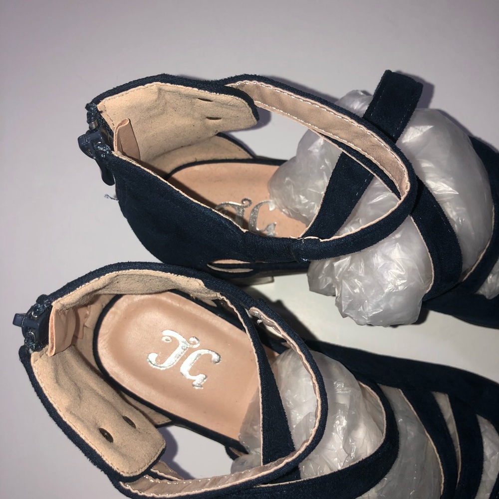 Journee Collection Arbor Blue Sandal - Picture 9 of 15
